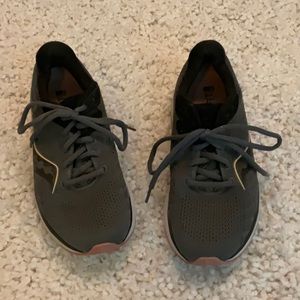 Formfit Shoes